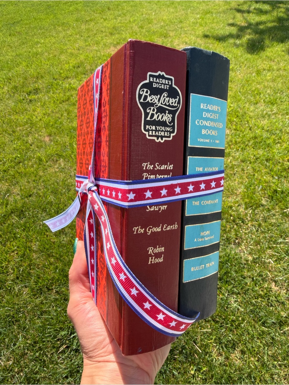 Reader's Digest Classic Book Set – Red and Teal Hardcover Bundle